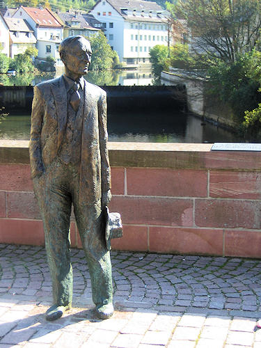 Hermann Hesse Statue
