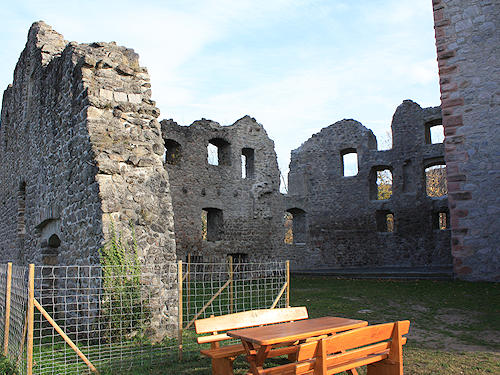 Castle ruin Neuwindeck